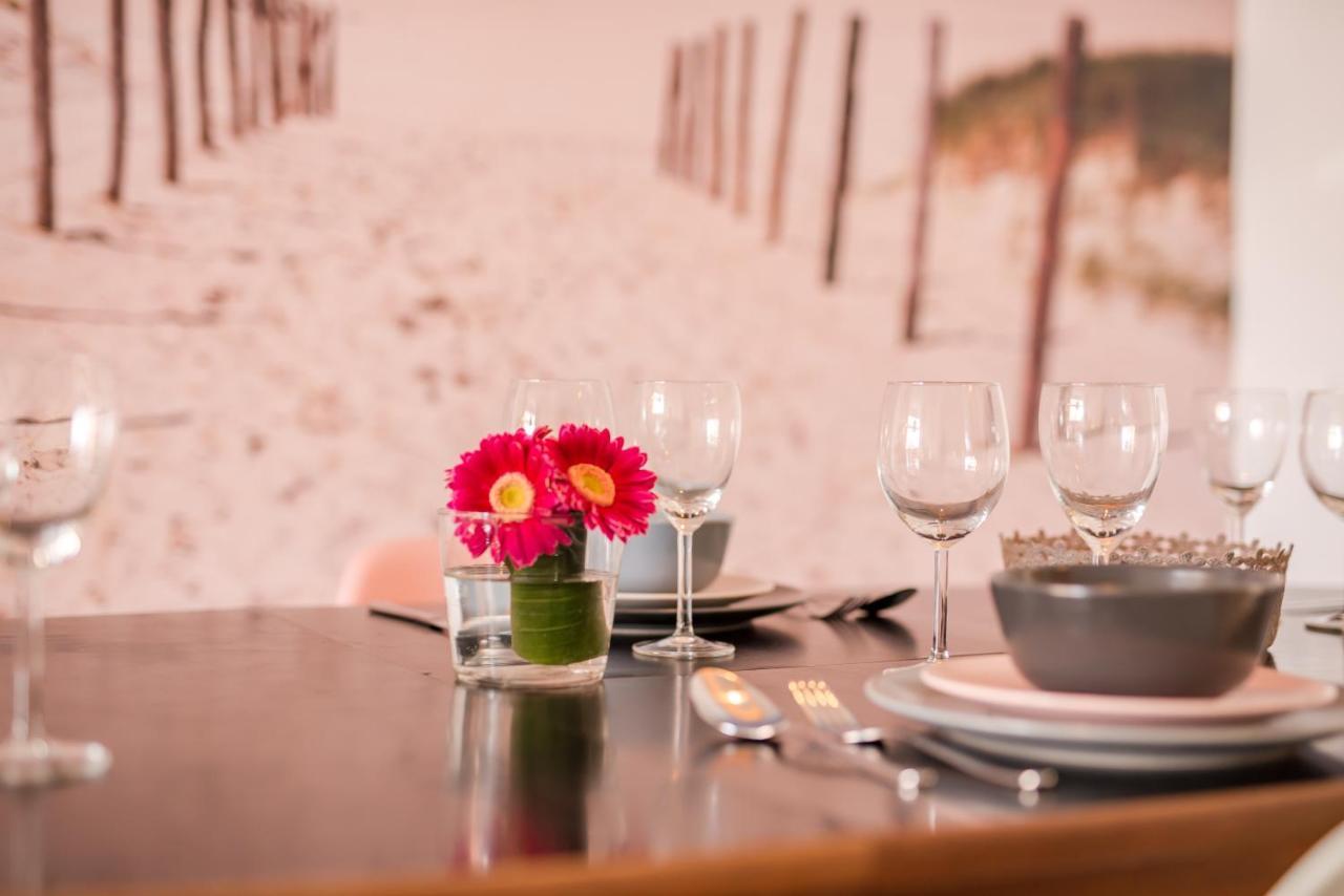 Beachhouse Anna, 1 Minute Walk To The Beach And Centre Of Katwijk, Free Private Parking Next To The House ! Катвейк-ан-Зе Экстерьер фото