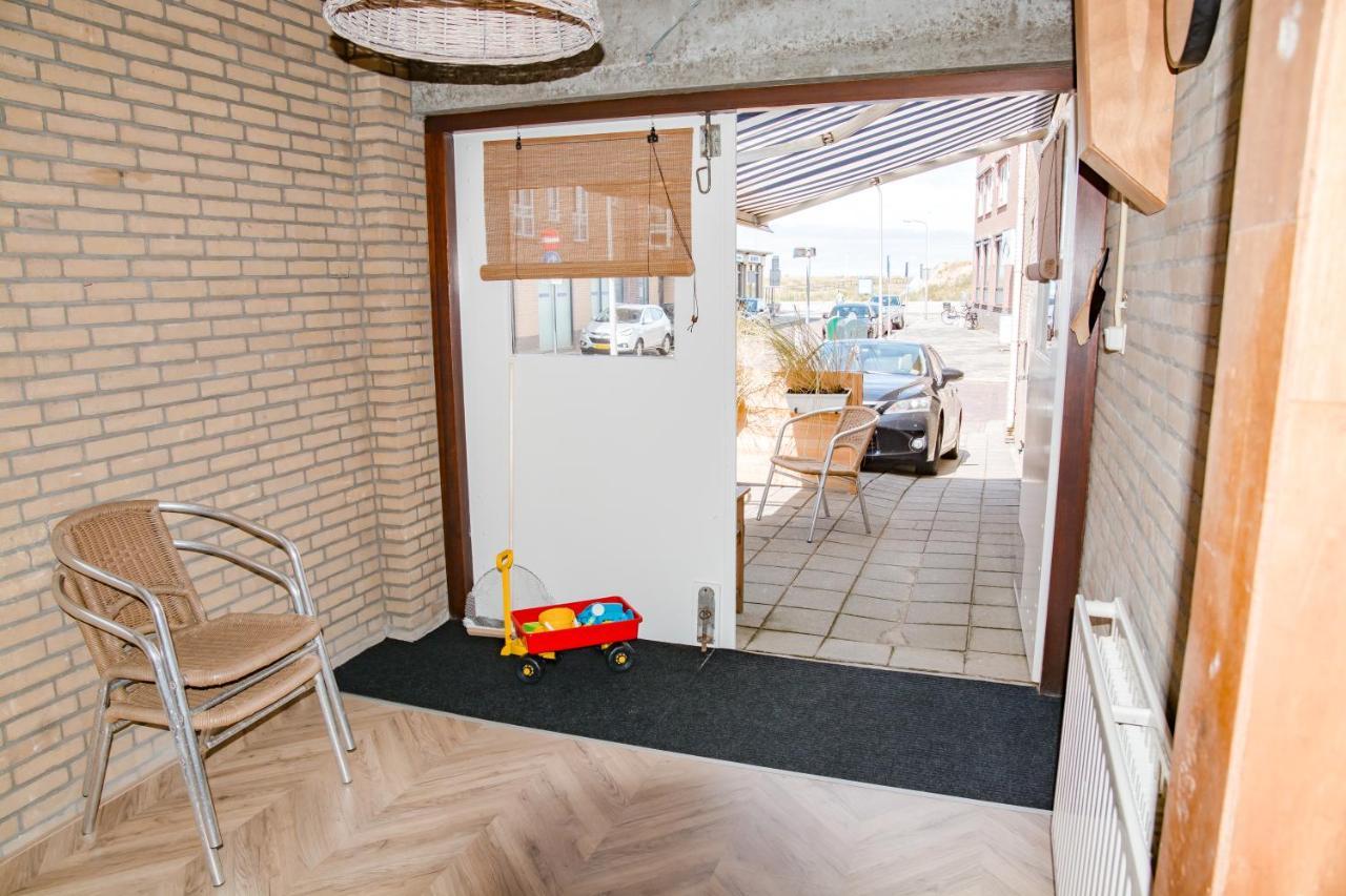 Beachhouse Anna, 1 Minute Walk To The Beach And Centre Of Katwijk, Free Private Parking Next To The House ! Катвейк-ан-Зе Экстерьер фото